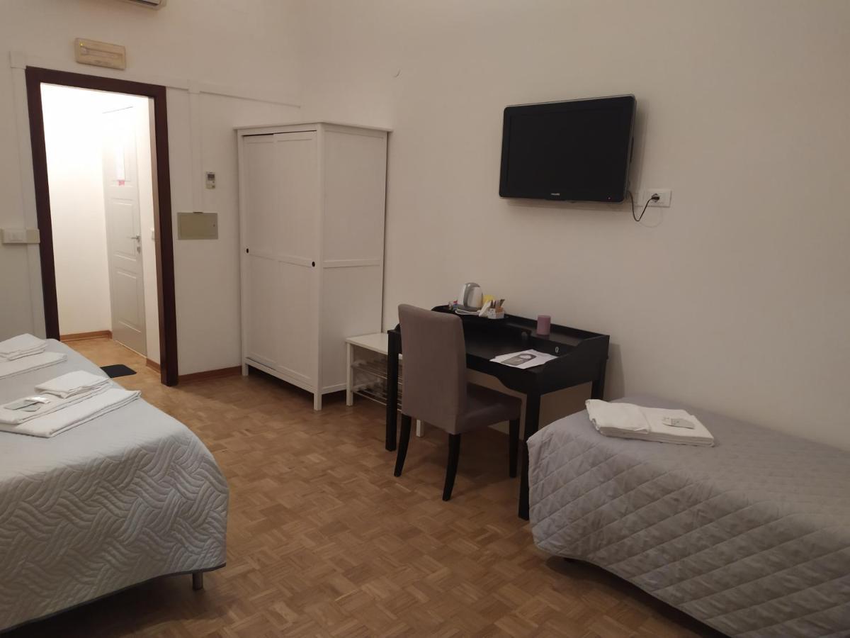 Chambre Triple avec Salle de Bains Privative