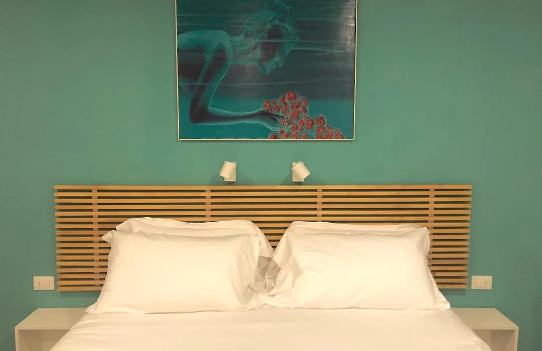 Mimi Rooms&Studios-1